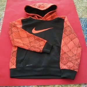 Nike Dri-fit Boy's Athletic Hoodie (Size 6-7)